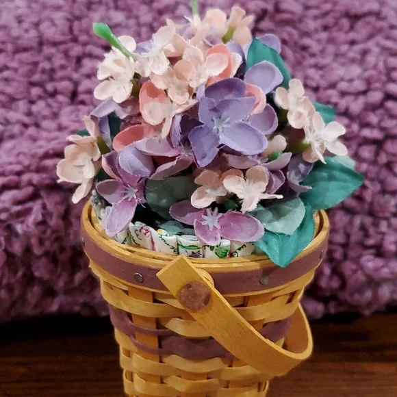 Longaberger minature basket - Picture 4 of 6